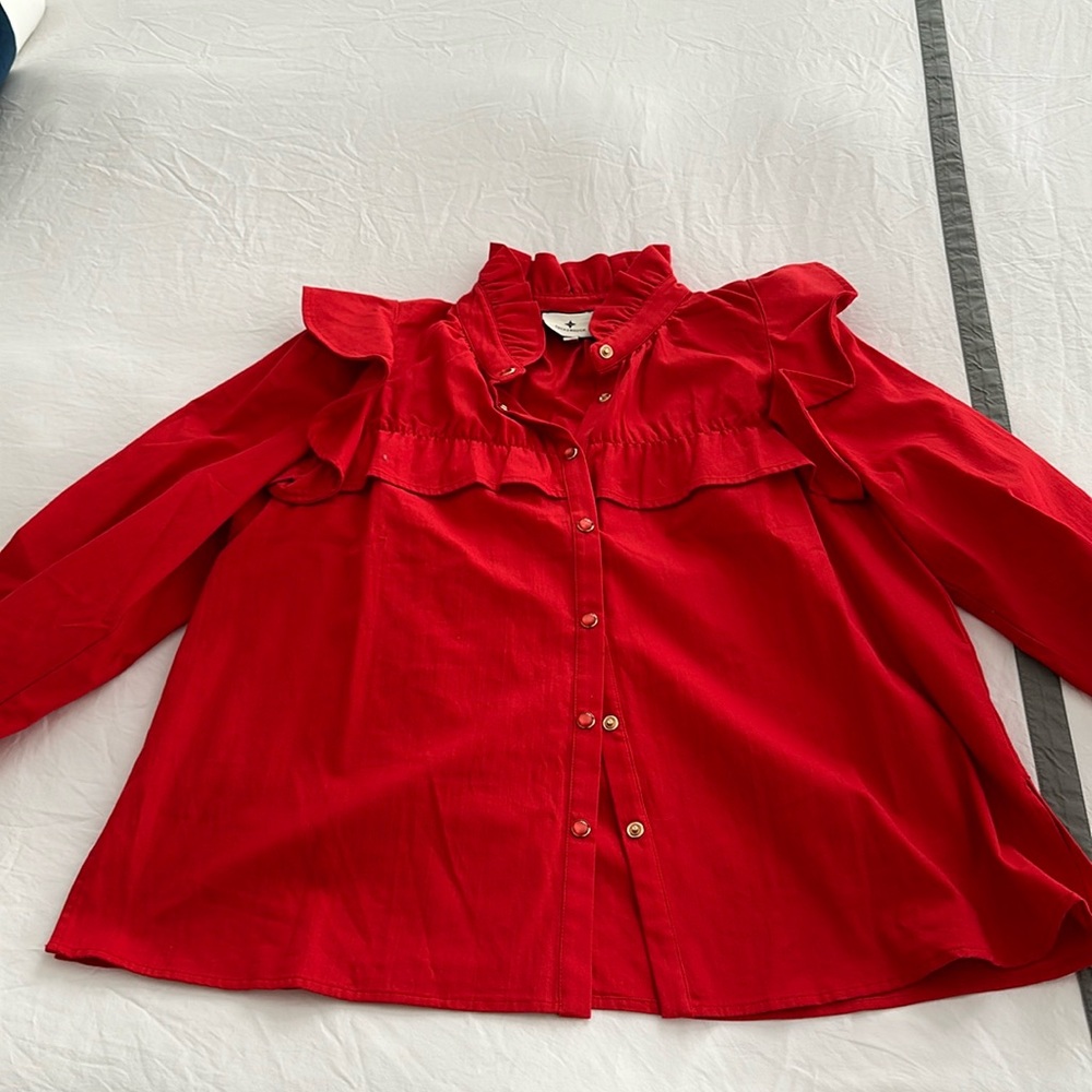 Tuckernuck ruffle snap/button down shirt size small